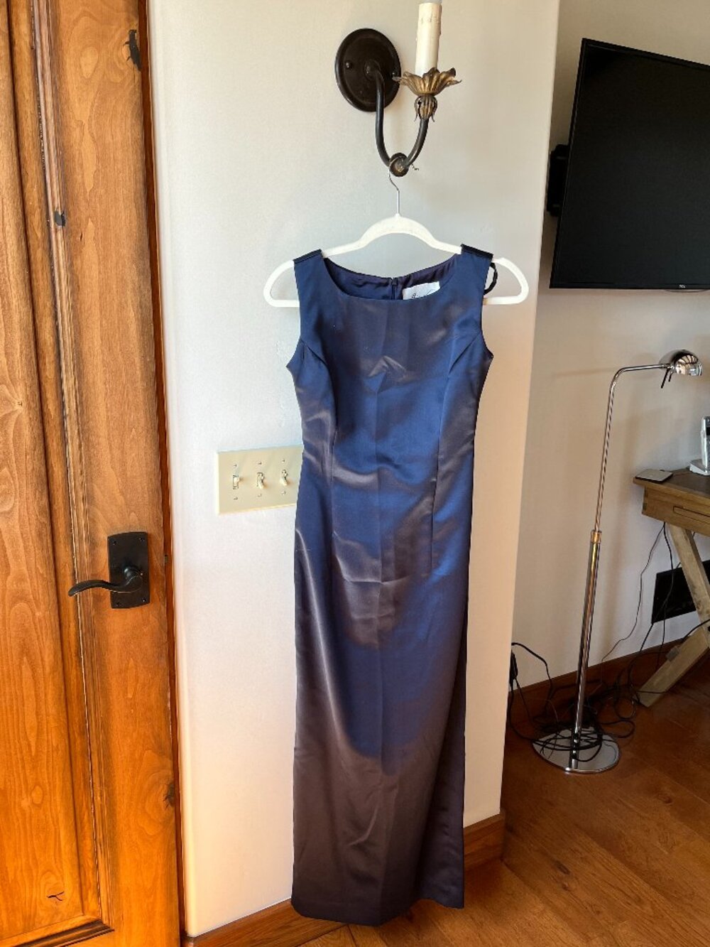 Michelangelo Navy Blue Sleeveless Formal Maxi Dress Size 2 (Label says size 4)
